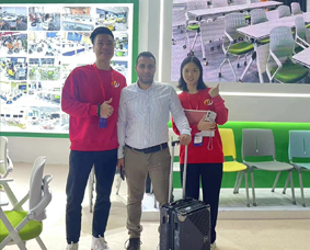 鼎優(yōu)培訓桌椅團隊