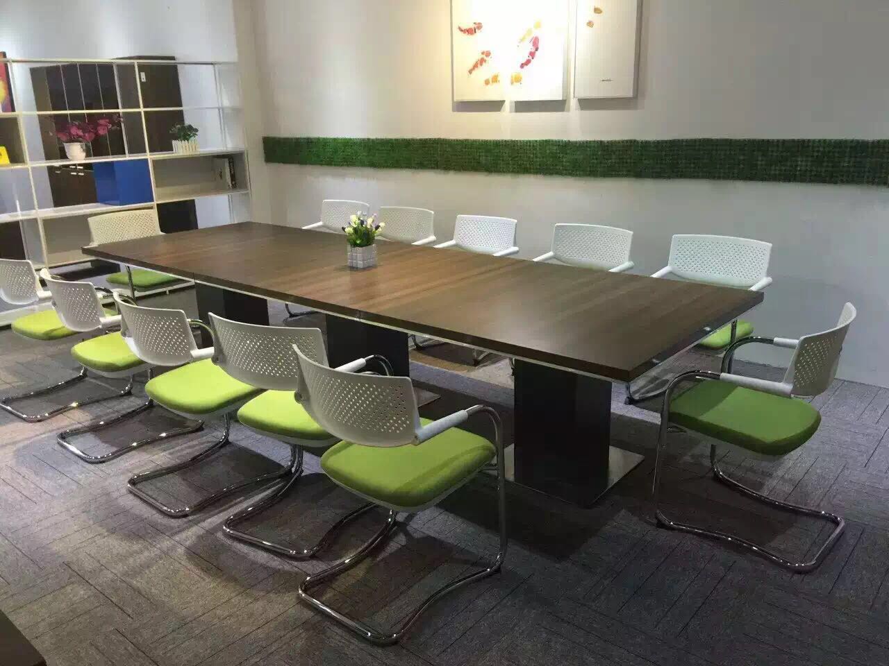 選擇弓形會(huì )議椅的7個(gè)小訣竅