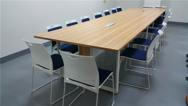 會(huì )議椅子的色彩環(huán)境