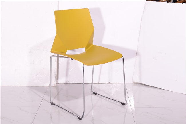 簡(jiǎn)約會(huì )議椅子