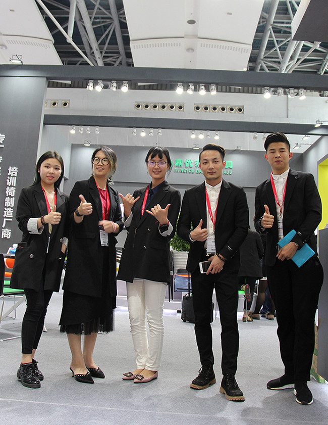 鼎優(yōu)家具專(zhuān)業(yè)團隊