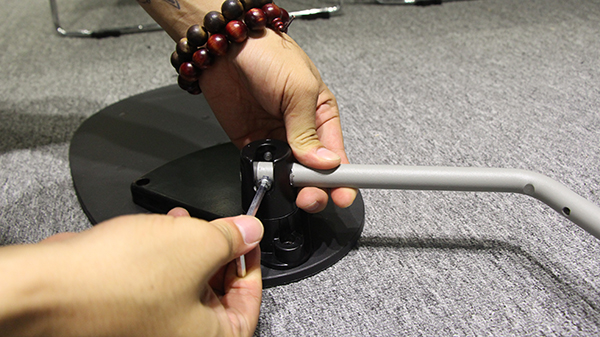 培訓椅寫(xiě)字板怎么安裝 培訓椅寫(xiě)字板怎么安裝