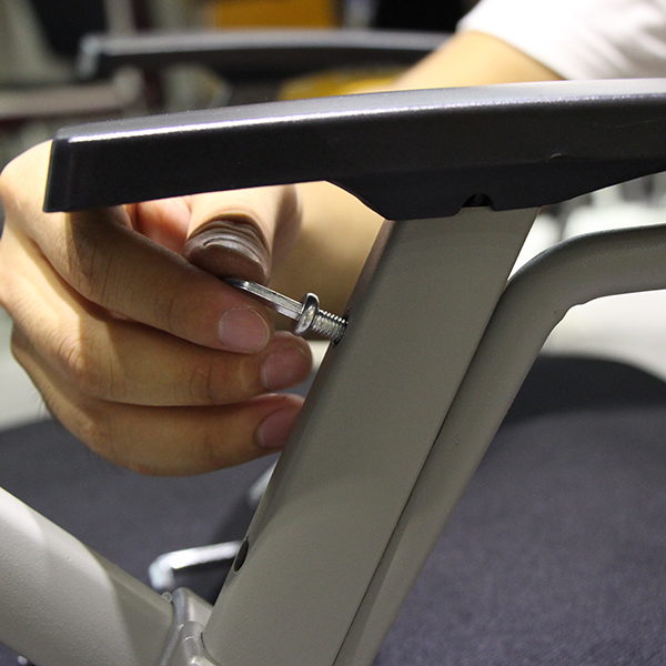 培訓椅寫(xiě)字板怎么去安裝 培訓椅寫(xiě)字板怎么去安裝