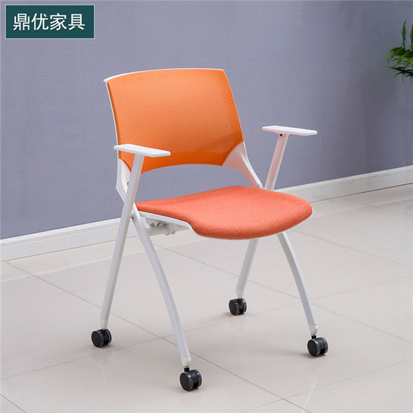 如何選擇合適的學(xué)生培訓椅