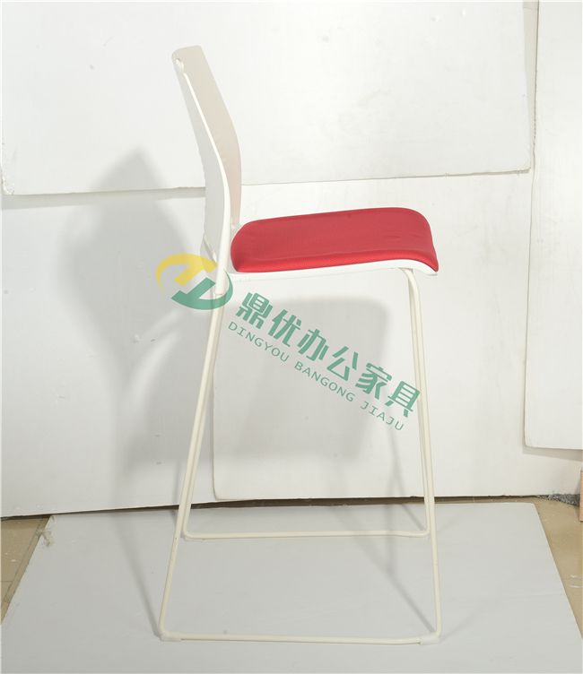 高腳會(huì )議椅帶坐墊不同角度