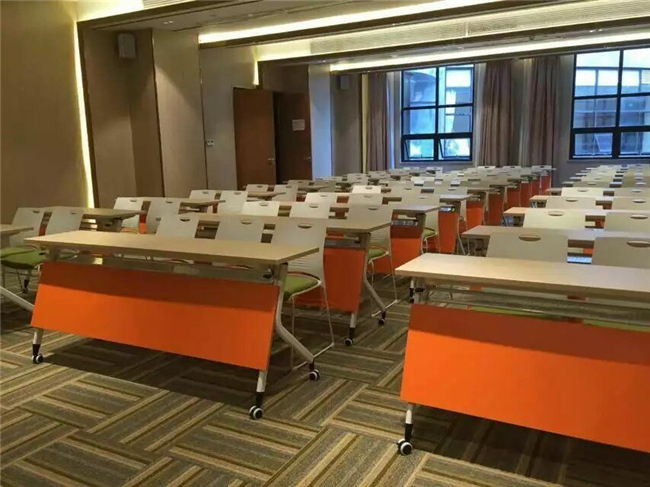 會(huì )議椅的會(huì )議室案例 會(huì )議椅的會(huì )議室案例