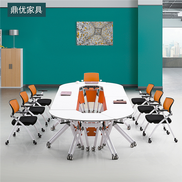 會(huì )議室培訓桌應以簡(jiǎn)單實(shí)用為主