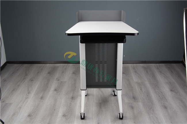 演講臺帶輪子的方便移動(dòng)