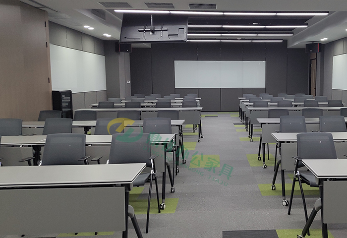 鼎優(yōu)家具專(zhuān)業(yè)生產(chǎn)培訓機構桌椅