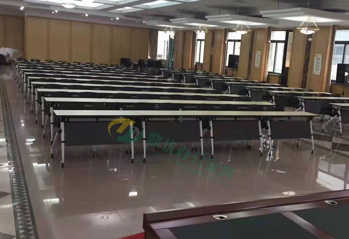 政府會(huì )議室桌椅案例