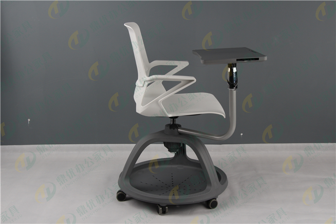 方便實(shí)用的后背帶寫(xiě)字板培訓椅可360°旋轉 方便實(shí)用的后背帶寫(xiě)字板培訓椅可360°旋轉