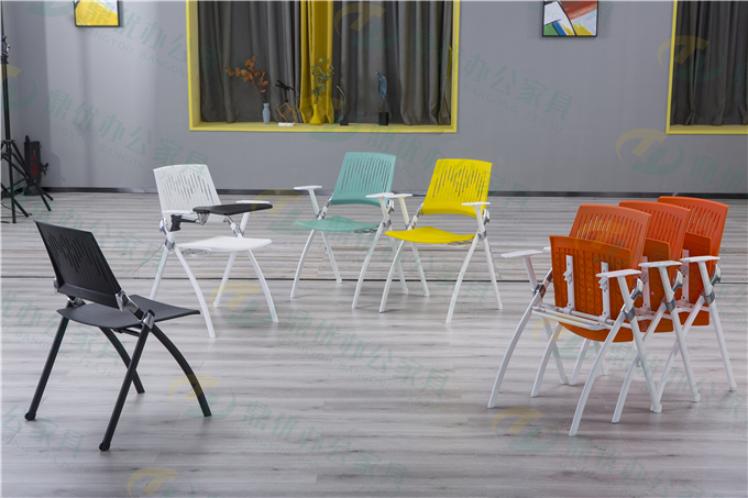 帶寫(xiě)字板培訓椅