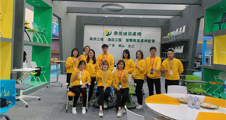 鼎憂(yōu)培訓椅再次亮相于廣州第47屆國際家具博覽會(huì )，好評如潮！