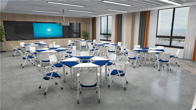 創(chuàng  )客教室桌椅